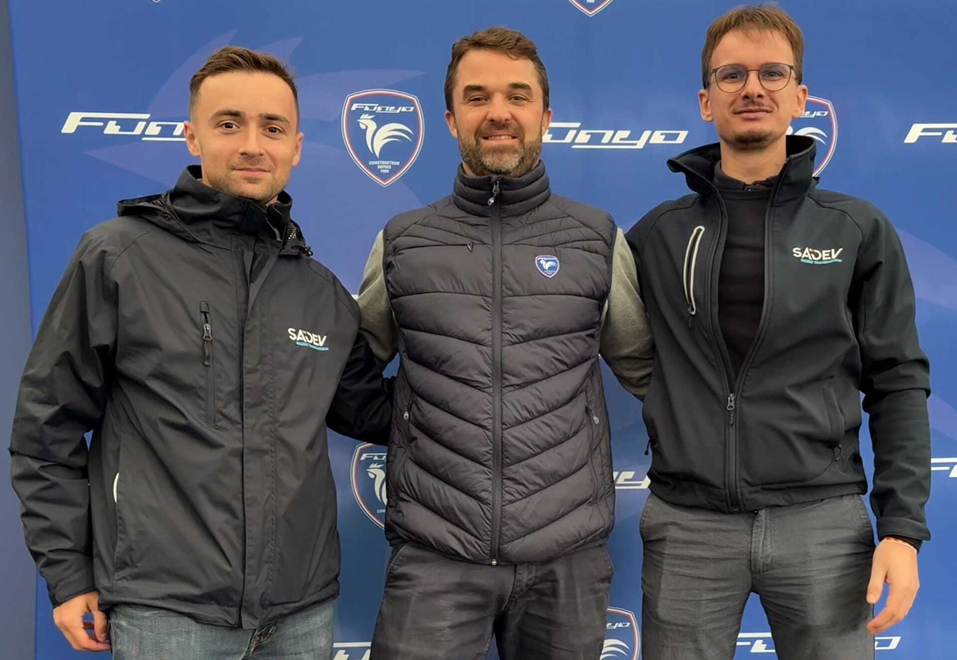 funyo-sadev-team (1)  - compressé